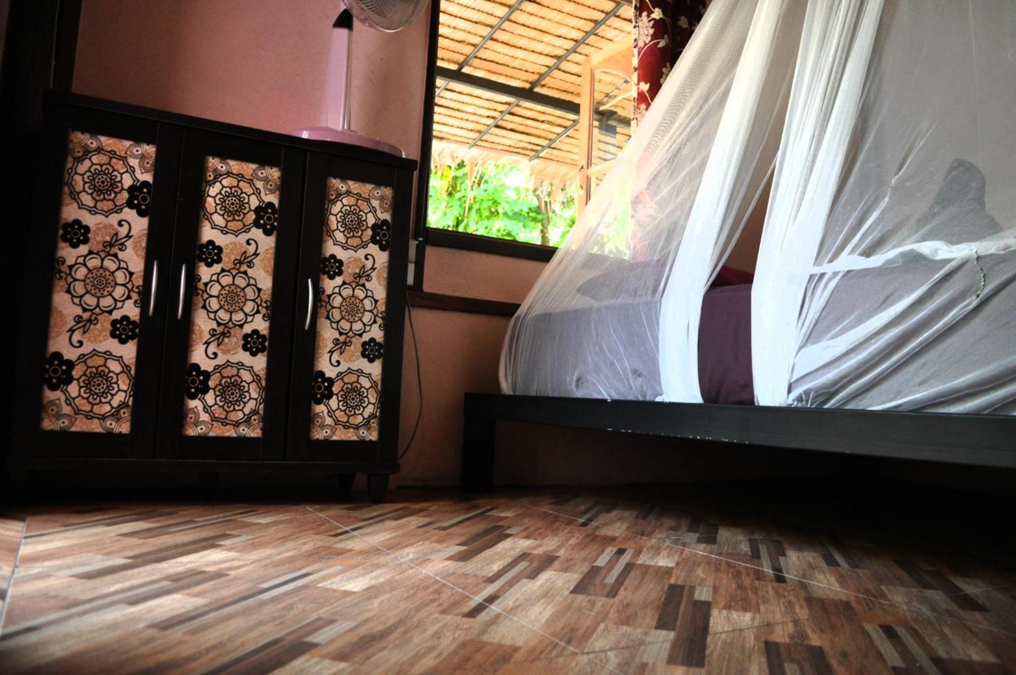 Sabai Sabai Beach Bungalows Koh Phayam Room photo